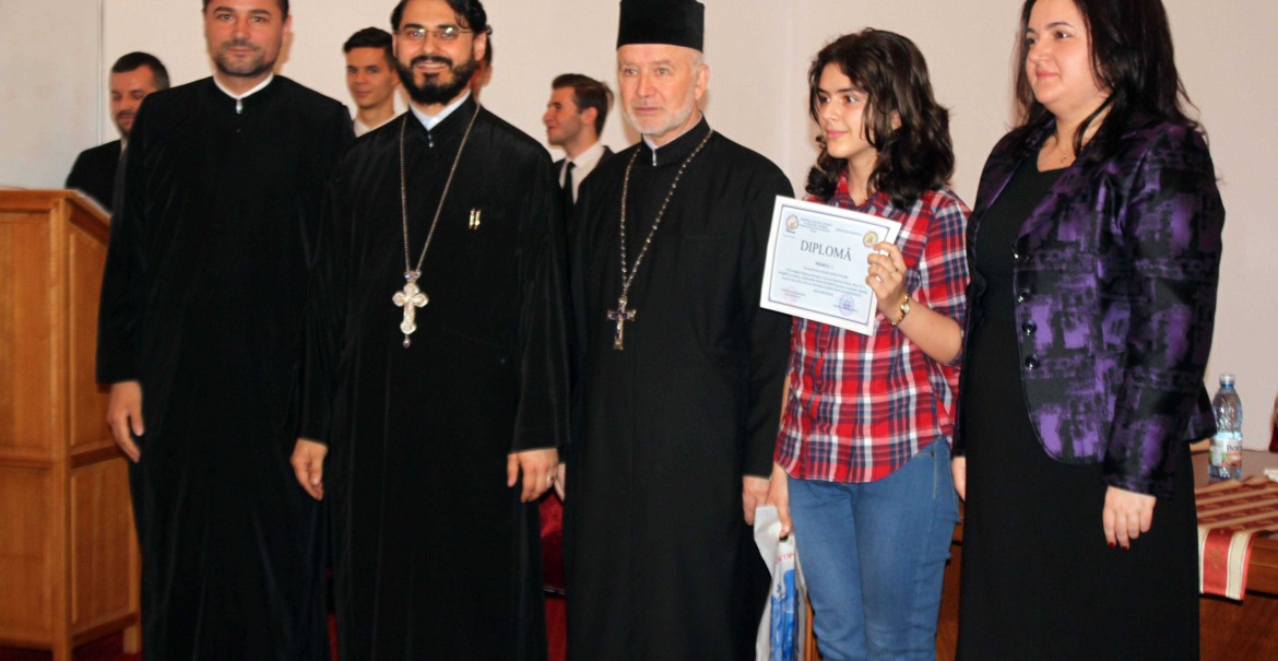 Premierea elevilor vâlceni, la Centrul Eparhial