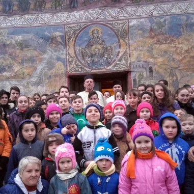Parohia Oteşani