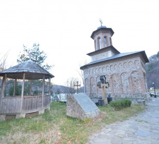 Mănăstirea Cozia Veche